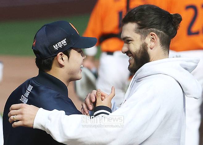 ▲ 폰세 문동주 ⓒ곽혜미 기자