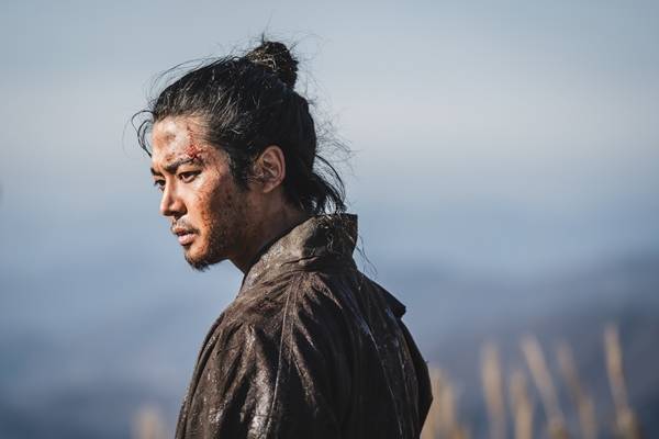 디즈니+ '탁류' 스틸컷 ⓒ월트디즈니 컴퍼니 코리아