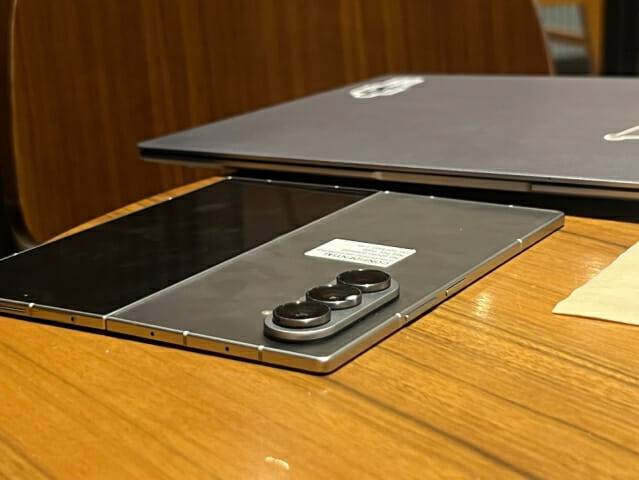 갤럭시Z폴드7 후면 (사진=지디넷코리아 신영빈 기자)