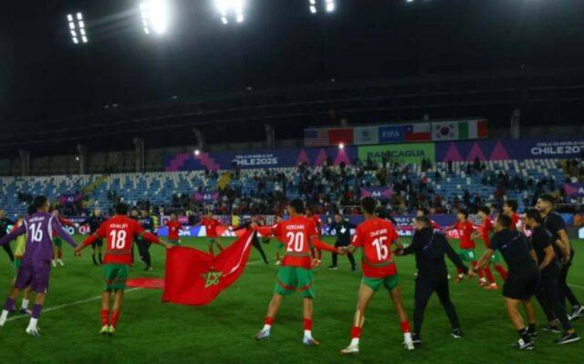 모로코 선수들이 16강전에서 한국을 꺾은 후 세리머니하고 있다. /FIFA 제공