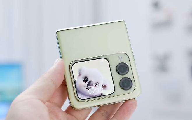 화웨이 노바 플립S. [유튜브 갈무리]