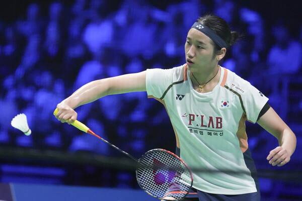 ▲ 배드민턴 여자 단식 여제 안세영이 덴마크 오픈에서 왕즈이를 완벽하게 누르며 우승했다. ⓒ연합뉴스/EPA