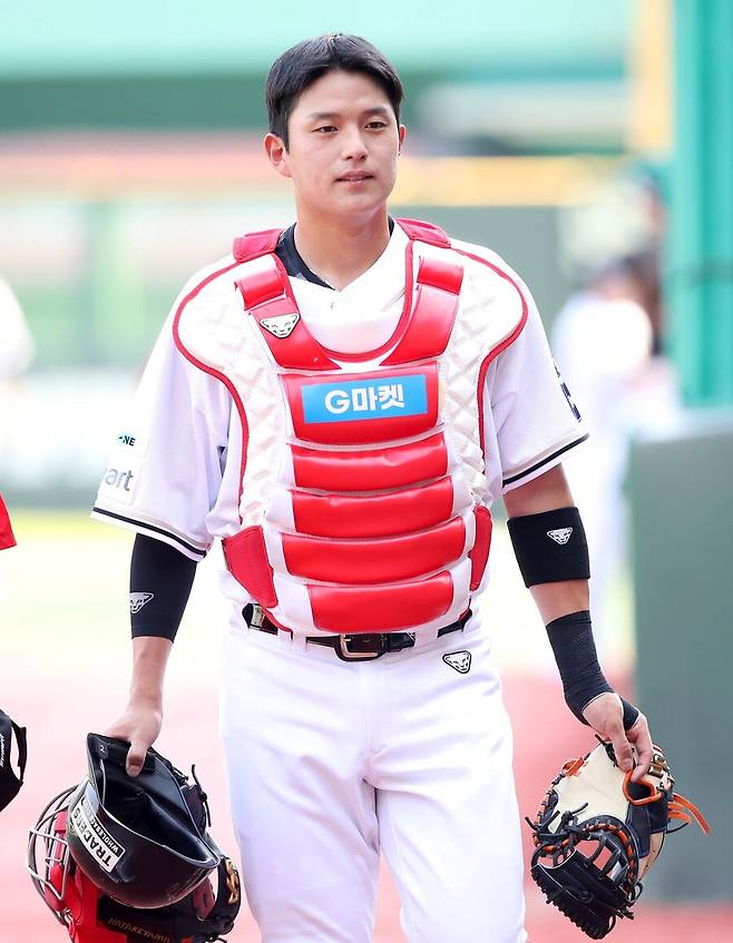 ▲ 팀 미래를 책임질 안방마님으로 동기생들의 리더 몫도 하고 있는 조형우 ⓒSSG랜더스