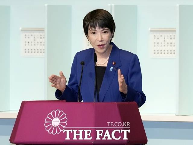 다카이치 사나에 일본 집권당 자민당 총재가 21일 오후 임시국회 총리지명선거에서 제104대 일본 총리로 선출됐다. 일본 역사상 첫 여성 총리 당선이다. /AP.뉴시스