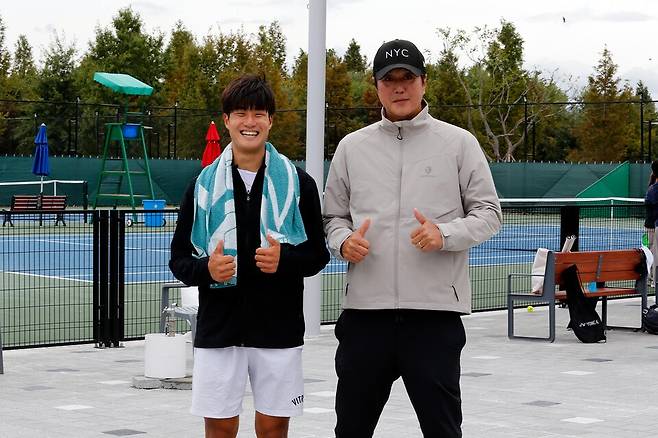 김무빈(인천, 서인천고)과 김정훈 감독