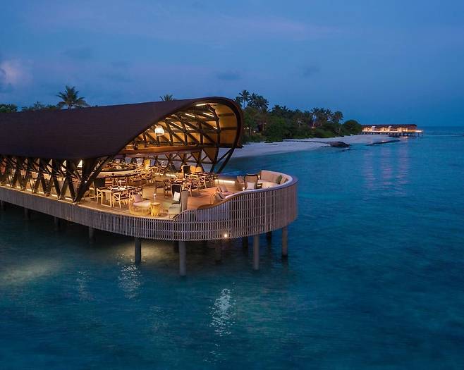 사진= 몰디브  ‘웨스틴 미리안두 리조트(The Westin Maldives Miriandhoo Resort)’