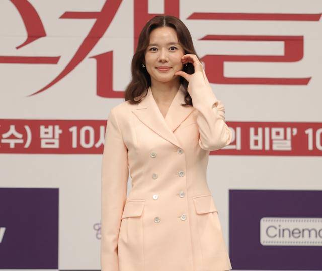 배우 강세정이 오랜만에 '부부스캔들3'로 작품 복귀에 나선 소감과 각오를 전했다. 베리미디어 제공
