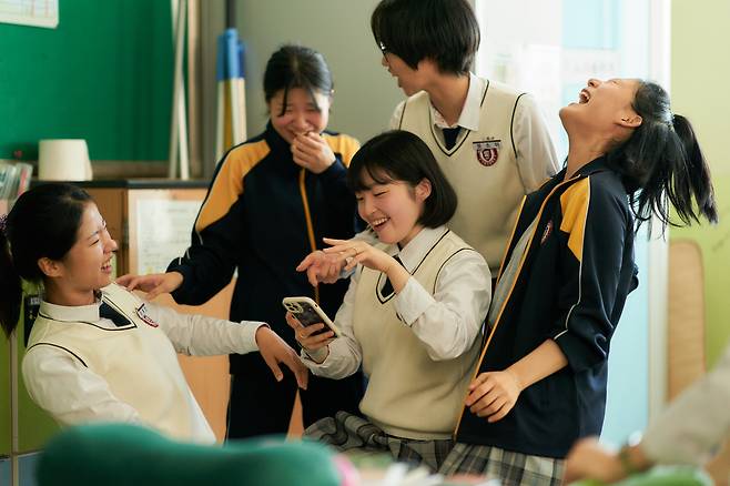 윤가은 감독 신작 <세계의 주인> 스틸컷. (주)바른손이앤에이 제공