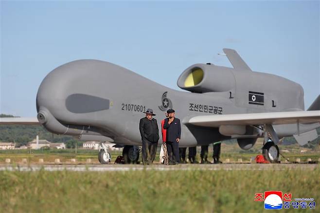 An updated version of the Saetbyol-4 drone is displayed during a visit by North Korean leader Kim Jong-un in March 2025, seen in a KCNA photo from March 27. [YONHAP]