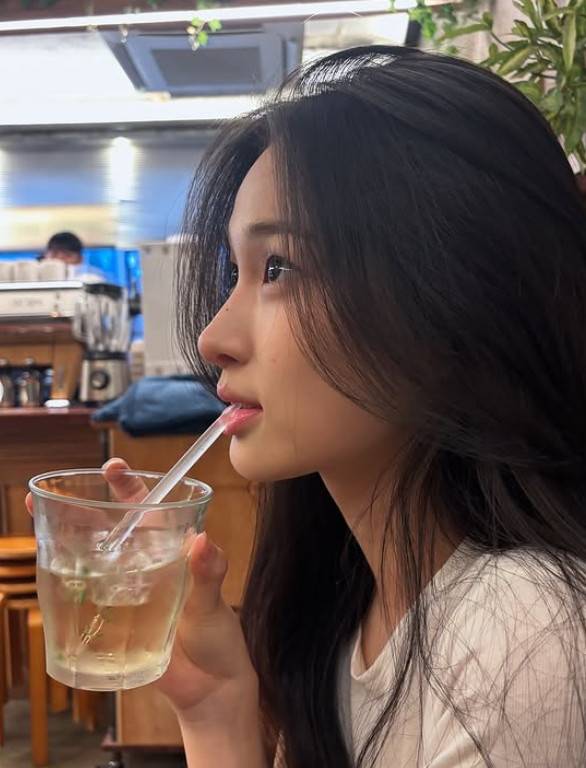 한가을 SNS