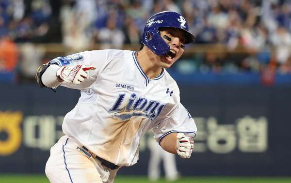 <삼성 라이온즈 김영웅>