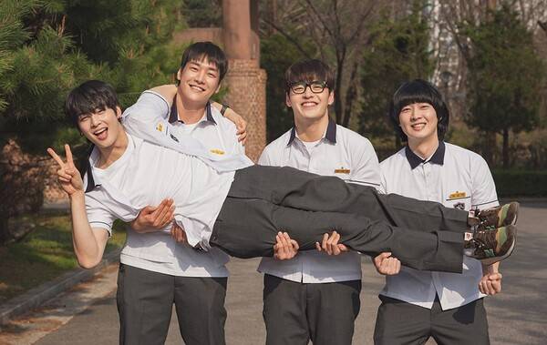 '퍼스트 라이드' 스틸 컷 / 사진=&nbsp;㈜쇼박스