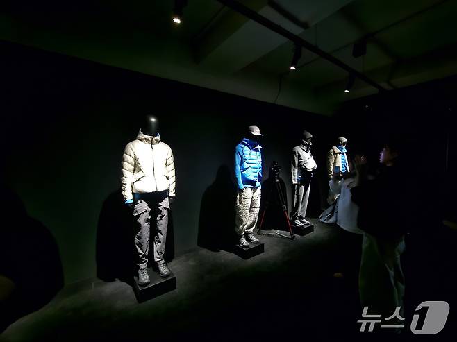 헬리녹스 웨어 론칭 팝업스토어.ⓒ 뉴스1/김진희 기자.