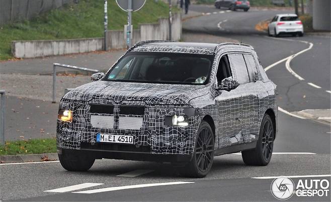 BMW X7 풀체인지 테스트카 (출처=Autogespot)