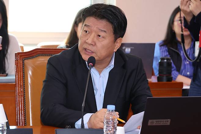 김건희 근정전 용상 착석 의혹 추궁하는 양문석 의원