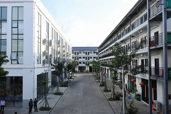 This photo shows an abandoned scam compound located in Phnom Penh, Cambodia, as seen on Oct. 16. (Yonhap)