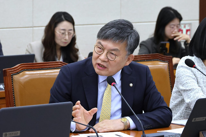 김윤 더불어민주당 국회의원 [김윤 민주당 의원실]