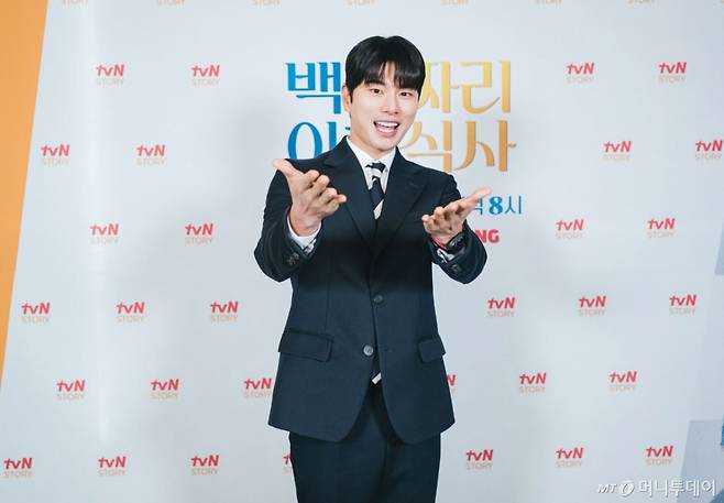 배우 이이경의 사생활 폭로자가 AI(인공지능) 사진을 썼다며 돌연 사과했다. /사진=머니투데이 DB