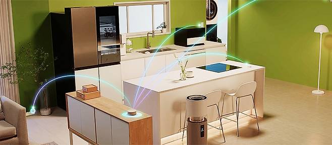 LG전자가 AI 홈 허브 ‘LG 씽큐 온(ThinQ ON)’을 국내 시장에 본격 출시한다. 집 안 가전과 IoT 기기를 24시간 연결 상태로 유지하며 최적의 환경을 조성하는 LG AI 홈의 핵심 기기 'LG 씽큐 온'의 제품 이미지./사진=LG전자