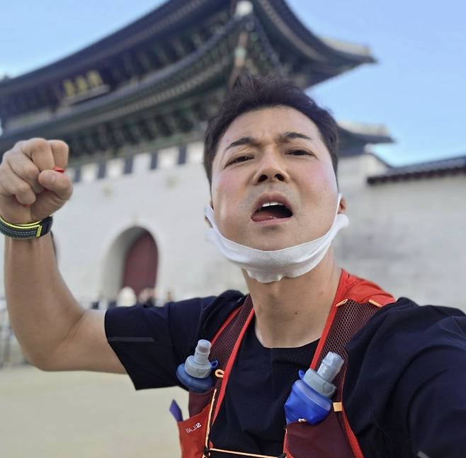 전현무 소셜 계정 캡처