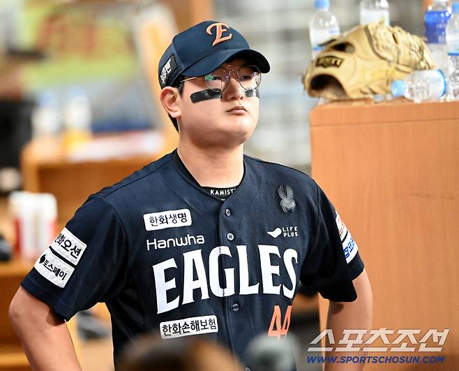 22일 대구 삼성라이온즈파크에서 열린 한화와 삼성의 플레이오프 4차전, 6회말 동점을 허용한 김서현이 강판되며 아쉬워하고 있다. 대구=허상욱 기자wook@sportschosun.com/2025.10.22/