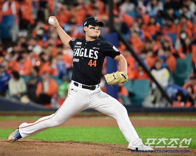 22일 대구 삼성라이온즈파크에서 열린 삼성과 한화의 PO 4차전. 6회 마운드에 나선 한화 김서현. 대구=송정헌 기자songs@sportschosun.com/2025.10.22/