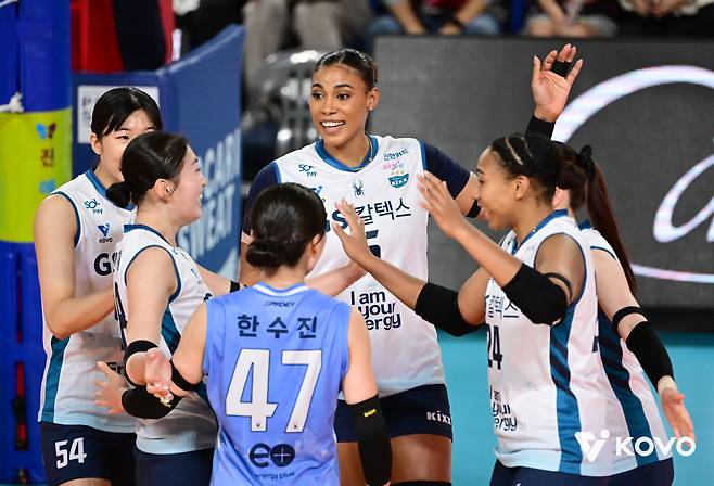 환호하는 GS칼텍스 선수들. 사진제공=KOVO