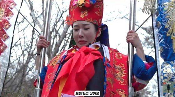 개그우먼 김주연이 현재는 무속인의 삶을 살고 있다는 근황을 전했다. 사진=유튜브 채널 '원마이크' 캡처