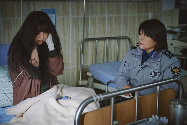 ‘하얀 차를 탄 여자’ 속 정려원 (사진=바이포엠스튜디오 제공)