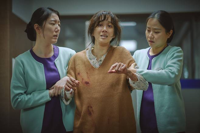 ‘하얀 차를 탄 여자’ 속 정려원 (사진=바이포엠스튜디오 제공)