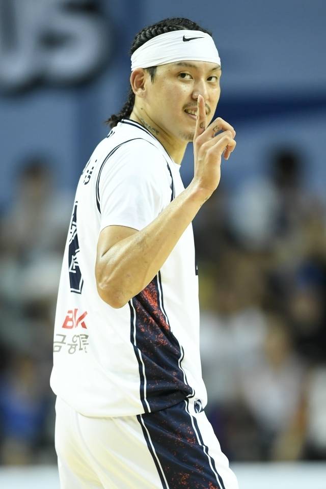 최준용은 올 시즌 2경기 출전, 평균 29분 3초 동안 15.5점 7.0리바운드 4.0어시스트 1.0블록슛을 기록했다. 그러나 종아리 부상으로 이탈, 현재까지 5경기를 놓쳤다. 사진=KBL 제공