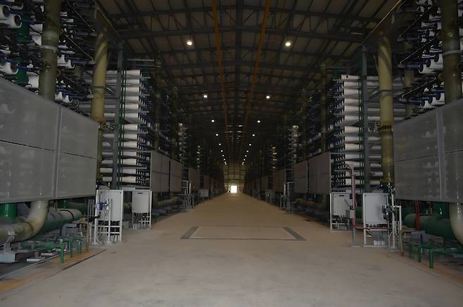 두산에너빌리티 슈아이바3 해수담수화 플랜트의 SWRO 설비. [두산에너빌리티 제공]