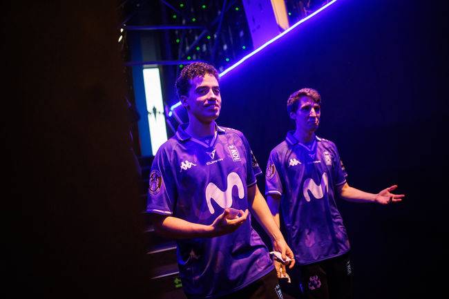 라이엇 게임즈 플리커.