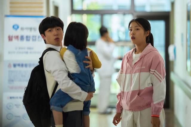 영화 '세계의 주인'의 스틸컷. 사진 제공=바른손이앤에이