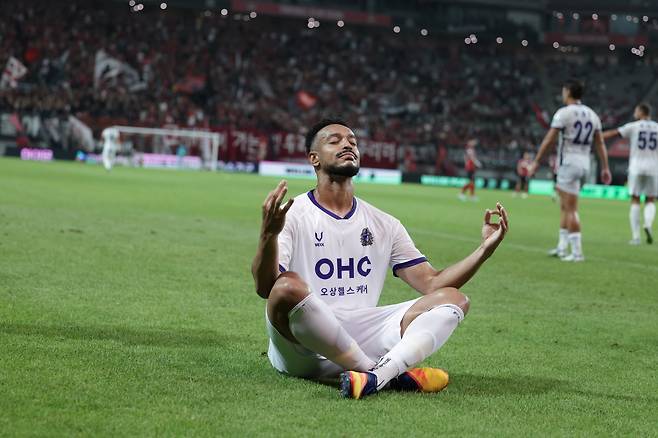FC안양 모따는 13골로 K리그1 득점 부문 3위권을 형성했다. 충분히 득점왕을 노릴 수 있는 수치이지만 팀의 생존이 최우선 과제다. 사진제공｜한국프로축구연맹
