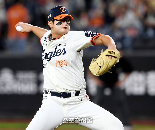 한화 투수 김서현이 29일 대전 한화생명볼파크에서 열린 2025 KBO리그 LG와 경기 9회 역투하고 있다.  대전 | 최승섭기자 thunder@sportsseoul.com