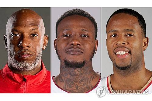 왼쪽부터 천시 빌럽스 포틀랜드 감독, 마이애미 가드 테리 로지어, 데이먼 존스 전 클리블랜드 코치. ⓒ연합뉴스 AP