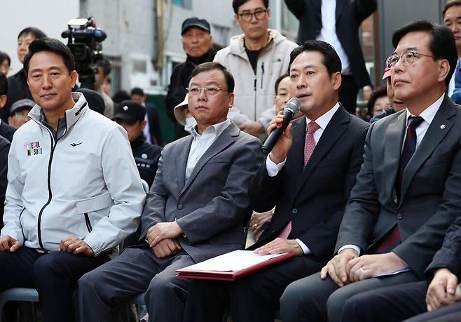 국민의힘 장동혁 대표가 24일 서울 노원구 상계5 재정비촉진구역에서 열린 국민의힘-서울특별시 부동산 대책 현장 회의에서 발언하고 있다. 연합뉴스