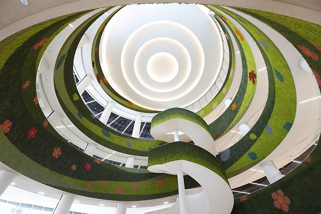 Interior of Gyeonggi Library (Gyeonggi Province)