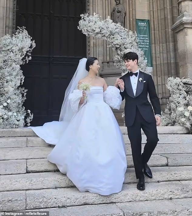 프랑스 명품 지방시(Givenchy) 창립자 후손 션 태핀 드 지방시가 한국계 연인 정다혜씨와 올해 8월에  파리에 있는 지방시 가문 소유 생트클로틸드 대성당(Basilique Sainte-Clotilde)에서 결혼 했다. [데일리메일 갈무리]