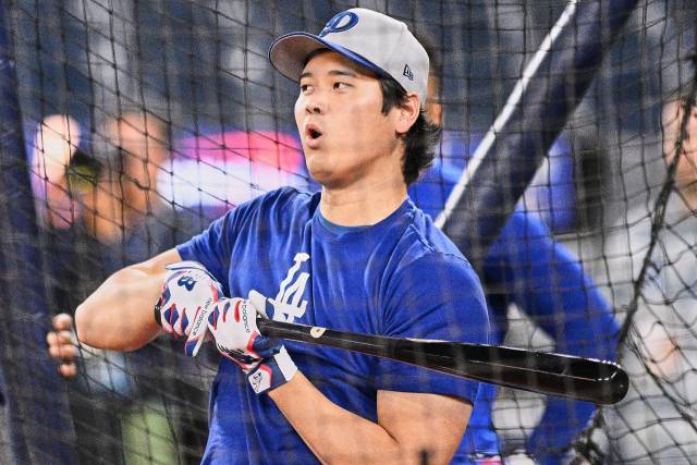 LA 다저스 오타니 쇼헤이가 24일(한국 시간) 캐나다 토론토 로저스 센터에서 타격 훈련을 하고 있다. AP연합뉴스