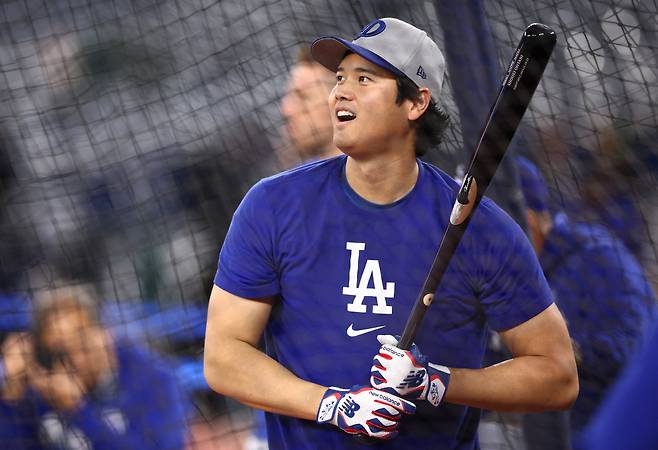 오타니 쇼헤이가 타격 훈련 도중 놀란 표정을 짓고 있다. AFP연합뉴스