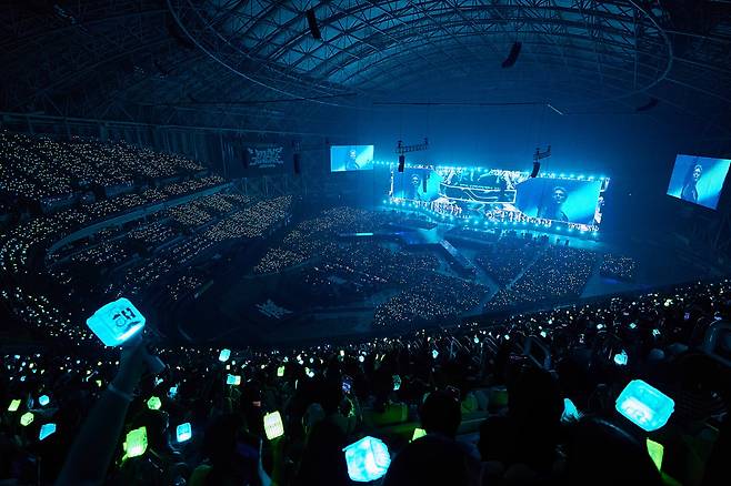 지난 7월 서울 고척스카이돔에서 열린 NCT 드림 콘서트 현장. 3회 공연 티켓이 전석 매진됐다. 당시 티켓베이와 중고나라 등에서는 암표가 수십만~수백만원대에 거래됐다. NCT의 다른 유닛그룹인 NCT 위시의 이달 말~다음 달 초 콘서트도 암표 거래가 극성이다. 현재 티켓베이에는 정가 15만4000원·19만8000원짜리 티켓이 34만5000~900만원에 올라와 있다. / SM엔터테인먼트