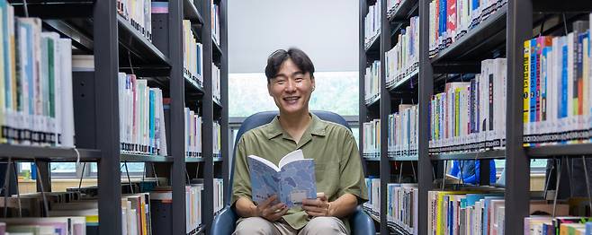 소설가 정대건./조인원 기자