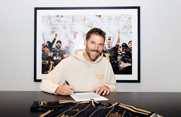 라이언 홀링스헤드(LAFC). LAFC X 캡처