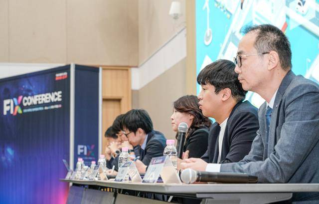 한국자동차기자협회와 지능형자동차부품진흥원이 공동으로 22일 대구 엑스코에서 ‘자율주행 서비스의 미래와 현실’을 주제로 개최한 심포지엄에서 유민상 오토노머스에이투지 상무가 발언하고 있다. 한국자동차기자협회 제공