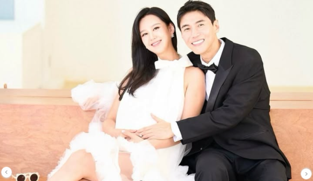 배우 지소연-송재희 부부. /지소연 소셜미디어