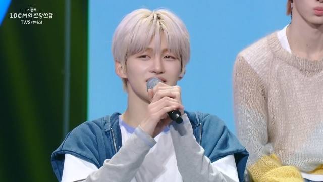 KBS 2TV ‘더 시즌즈 - 10CM의 쓰담쓰담’ 캡처