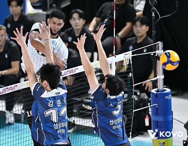 [서울=뉴시스]남자배구 현대캐피탈 레오. (사진=KOVO 제공)
