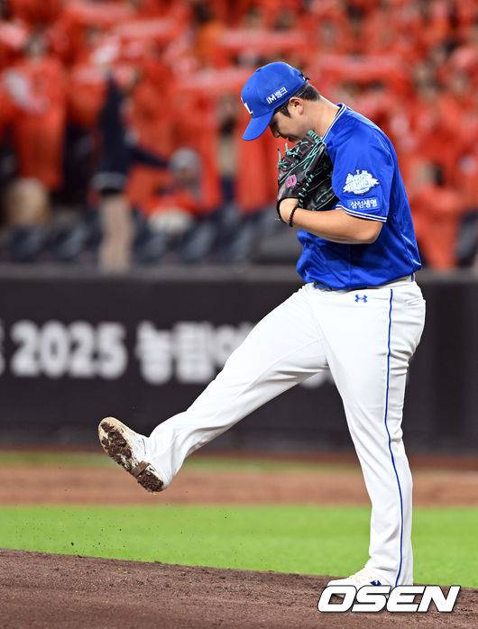 계속되는 실점에 아쉬워하는 최원태 [사진=손용호 기자 /spjj@osen.co.kr]